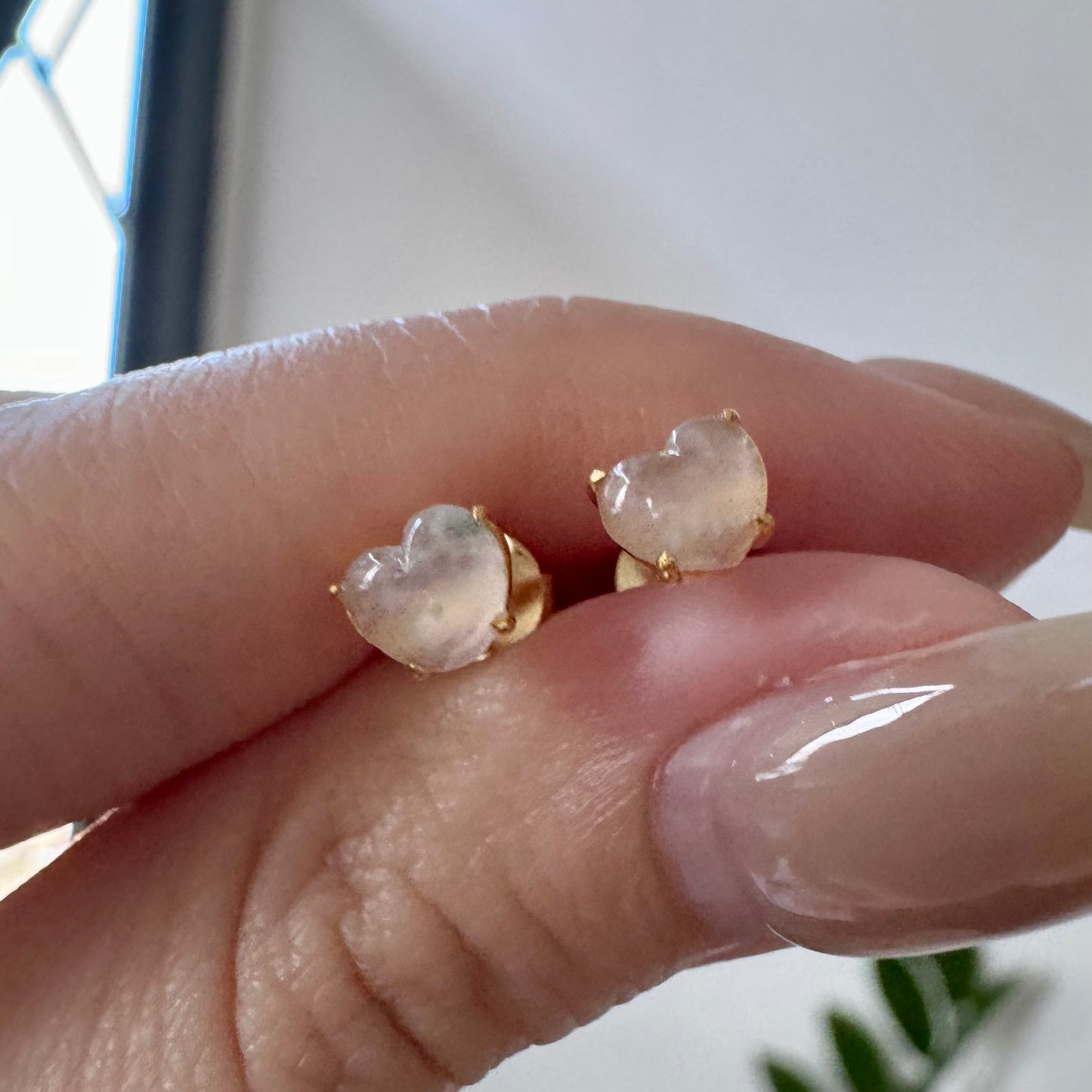 18k Amour Jadeite Earstuds
