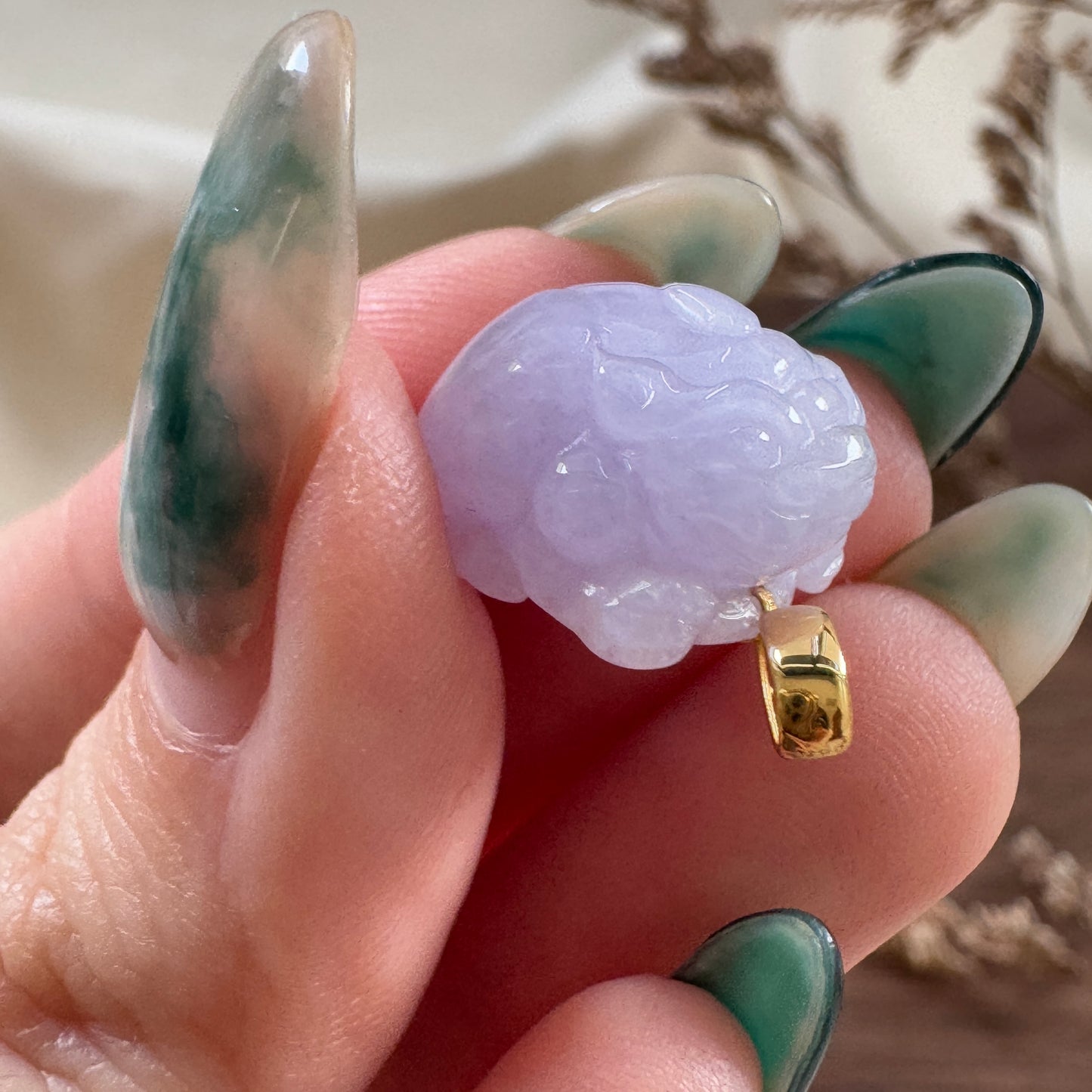 18k Lavender Pixiu Jadeite Pendant