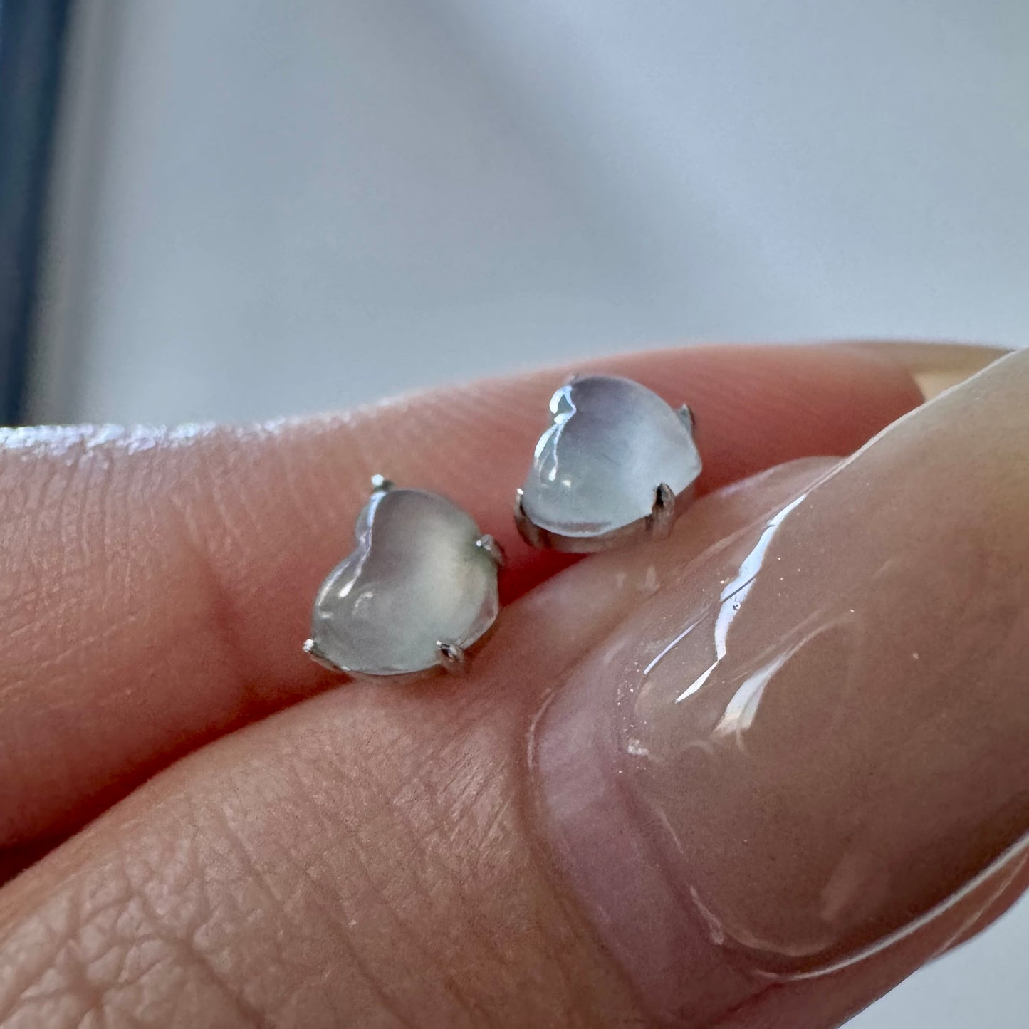18k Amour Jadeite Earstuds