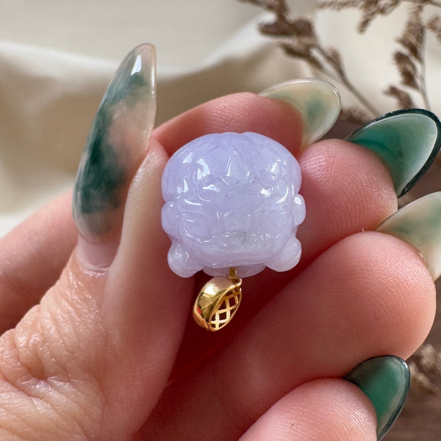 18k Lavender Pixiu Jadeite Pendant