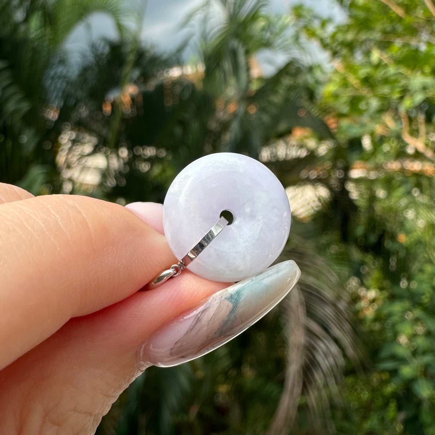 18k Lilac Jadeite Doughnut Pendant