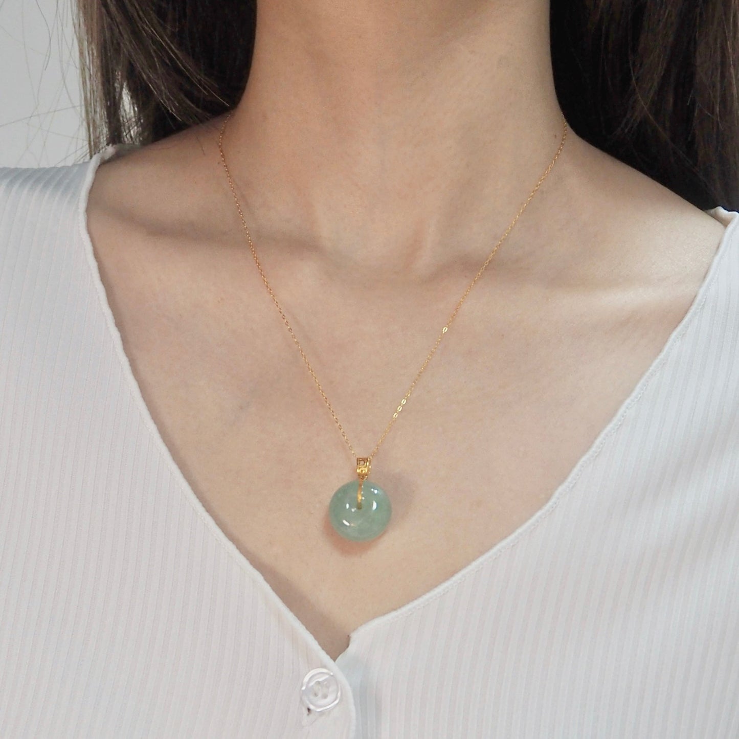 18k Green Jadeite Doughnut Pendant