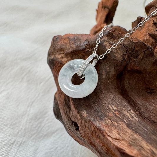 ĀN | White Jadeite Doughnut Necklace