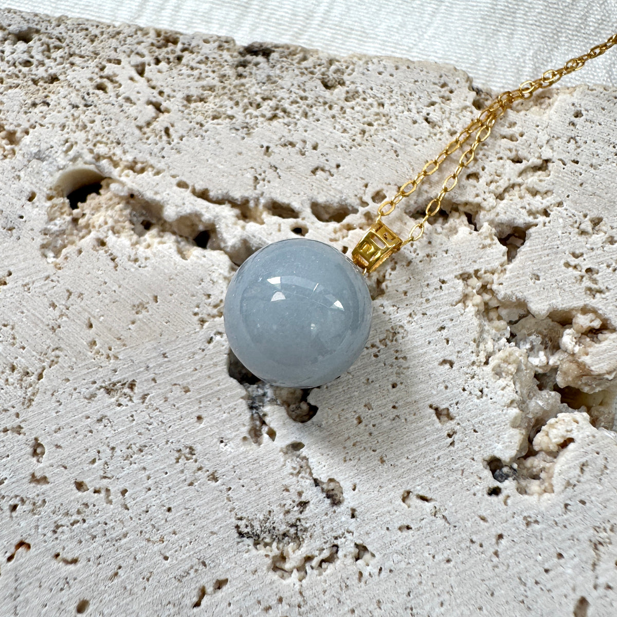 STAPLE | 18k Gold Periwinkle Jadeite Sphere Pendant