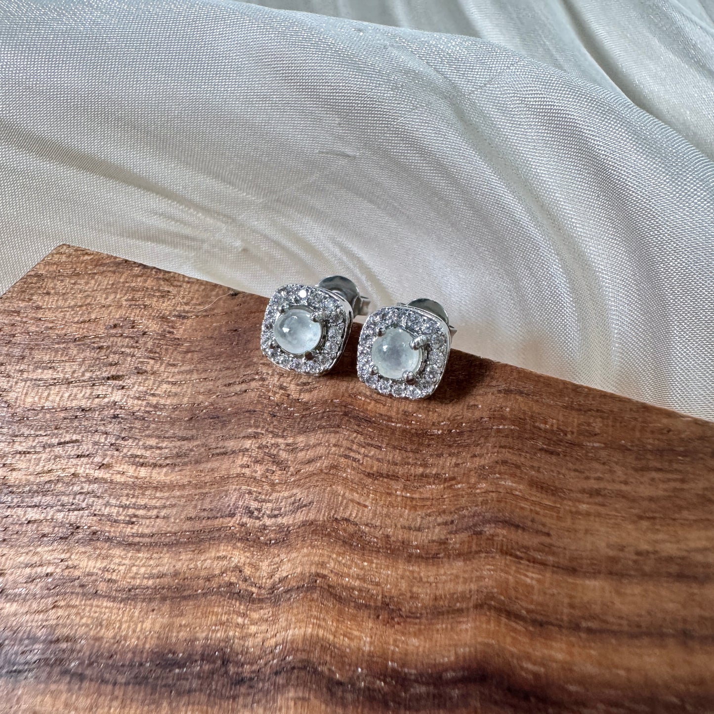 Square Halo Jadeite Earstuds