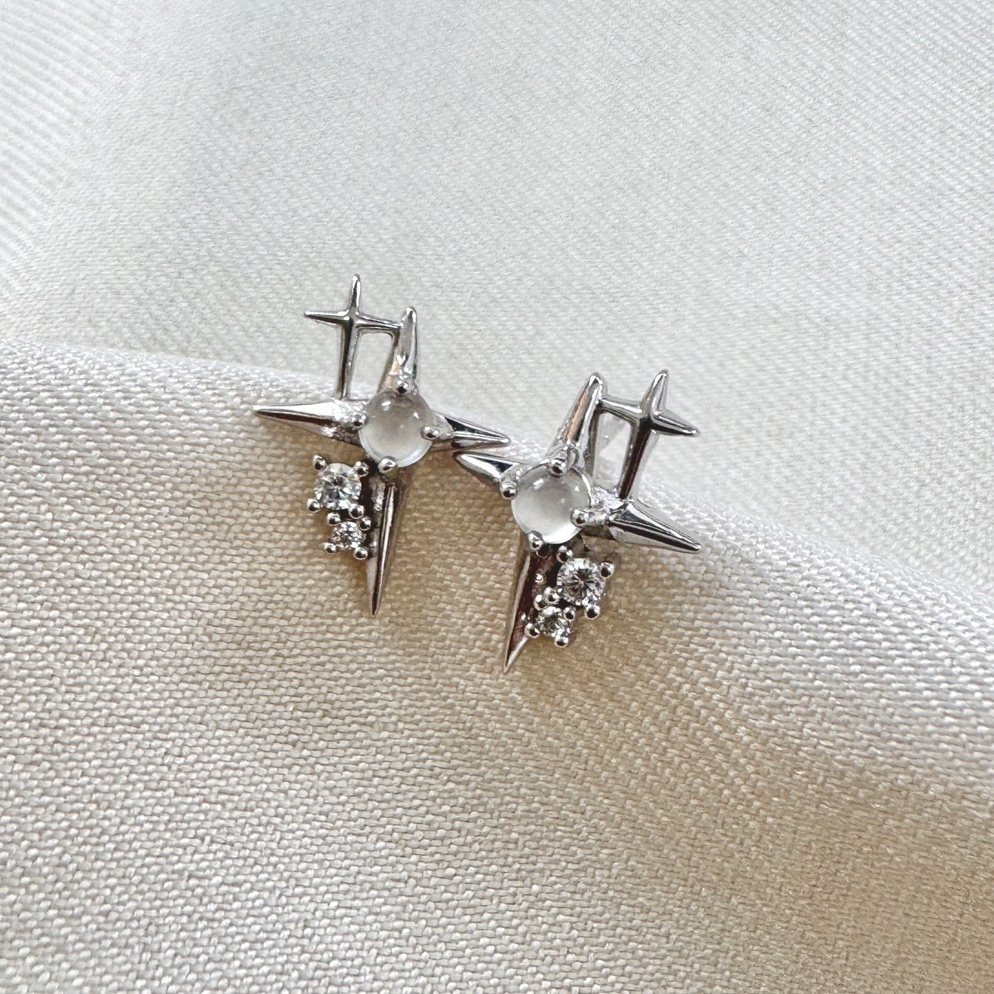 Vaila Jadeite Earstuds