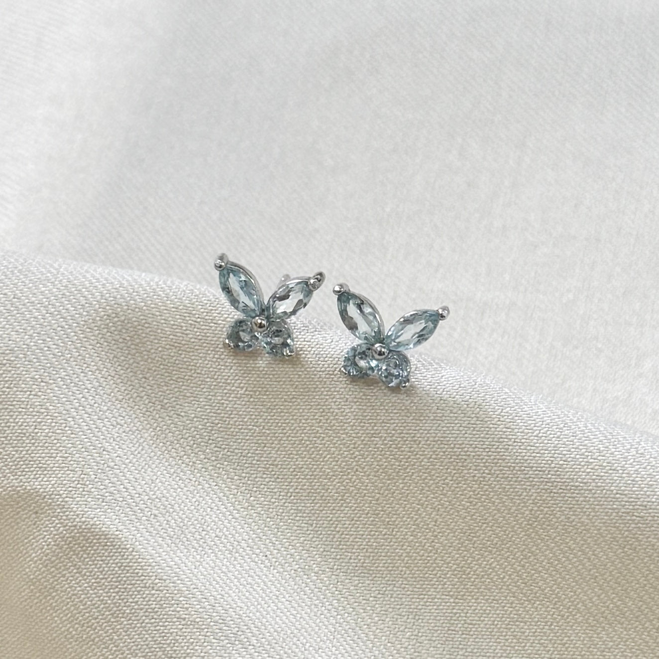 Evania Topaz Earstuds