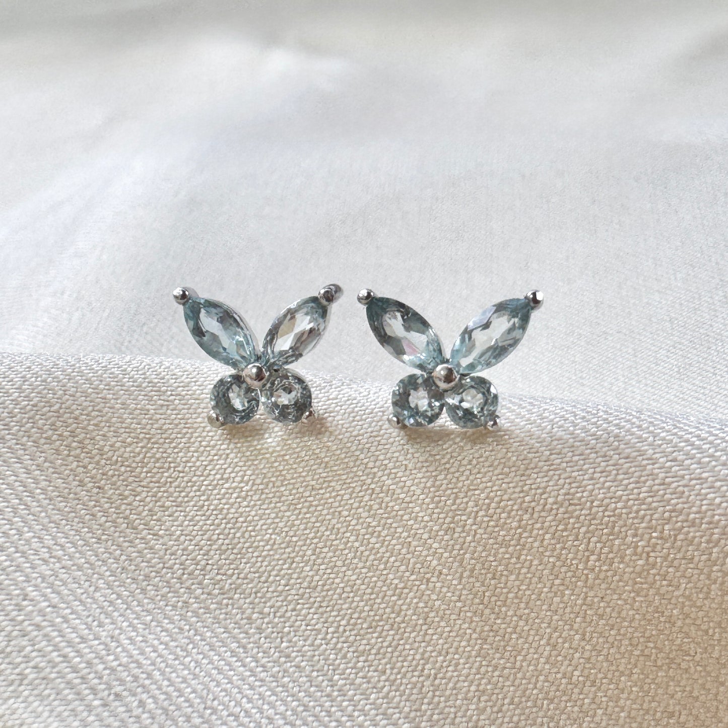 Evania Topaz Earstuds