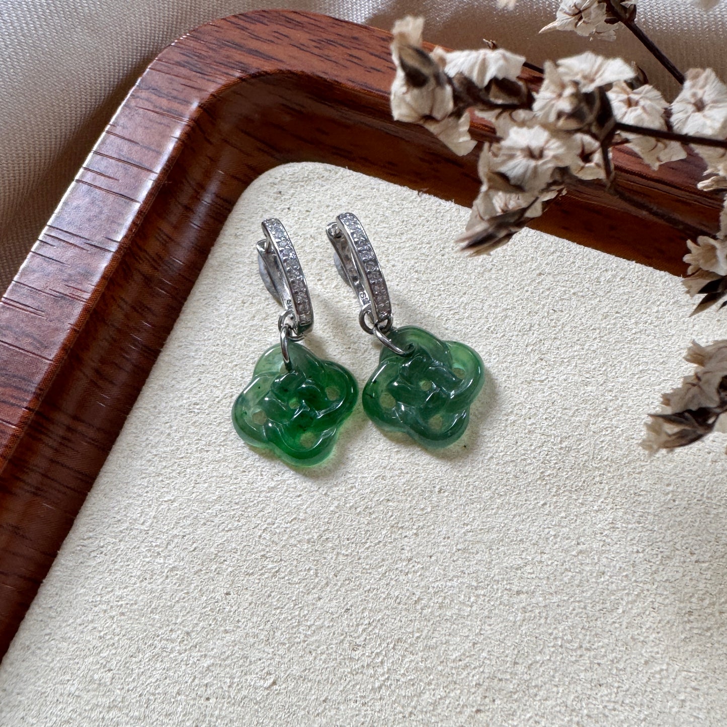 Tenere Jadeite Huggies
