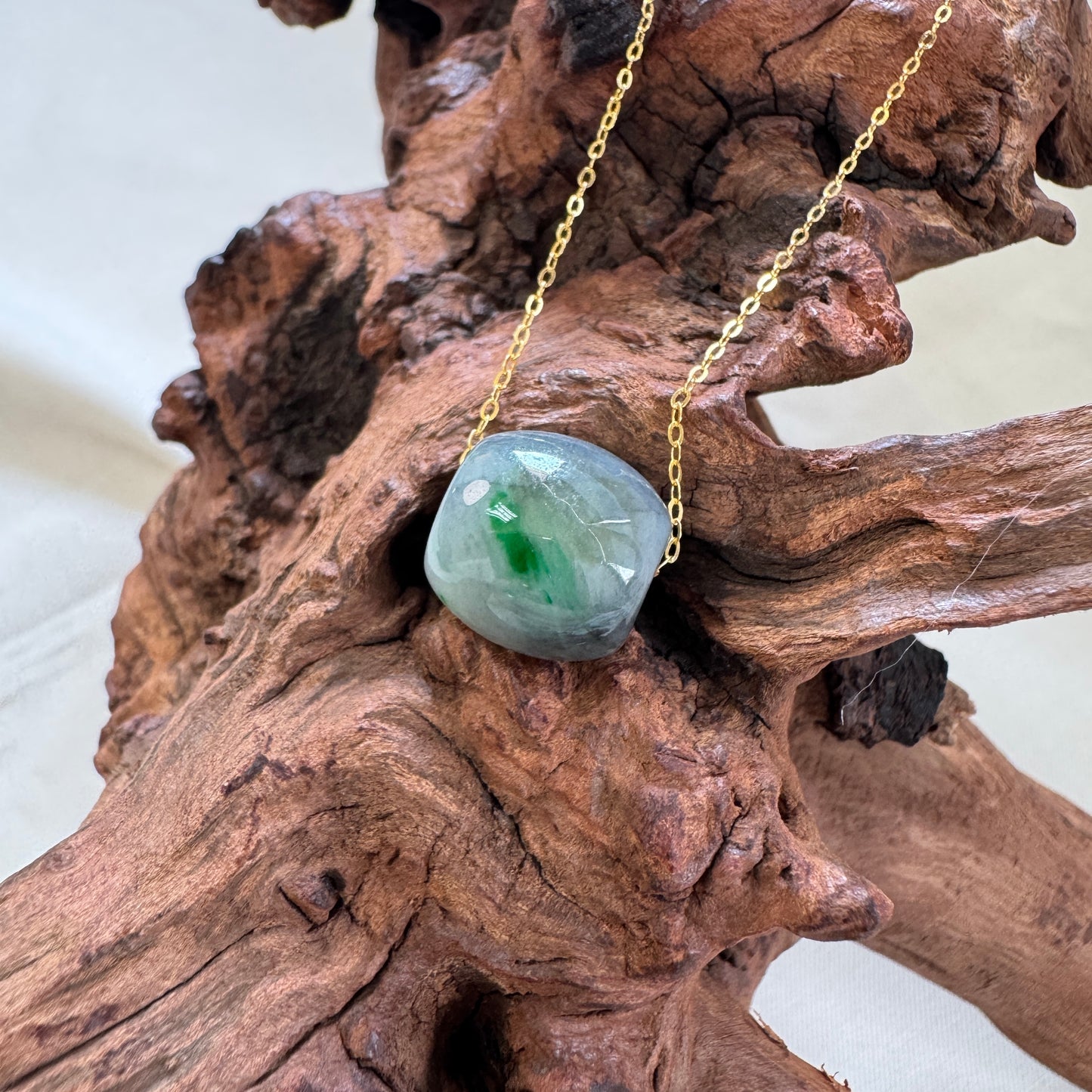 MÒ | Barrel Jadeite Necklace