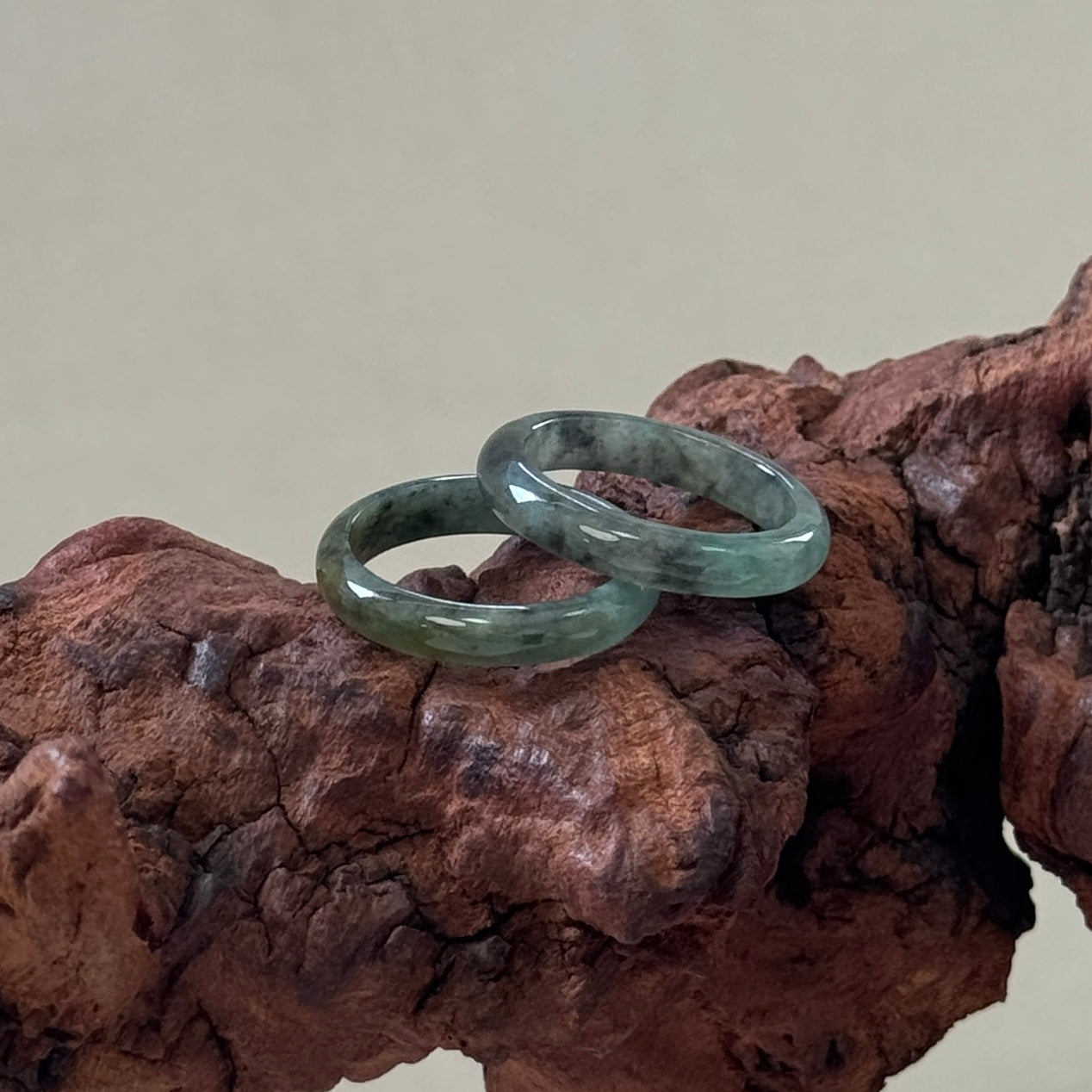 MÒ | Moss Grey Jadeite Ring