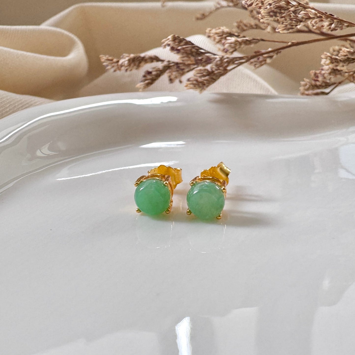 Novelle Jadeite Earstuds