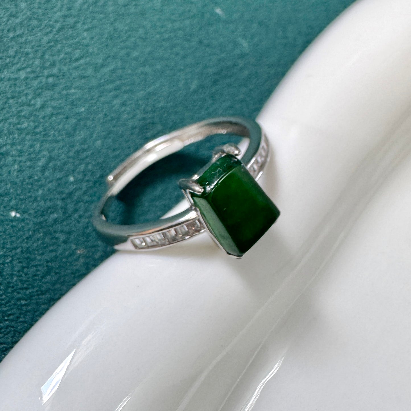 FOR HER | Oblong Jadeite Ring