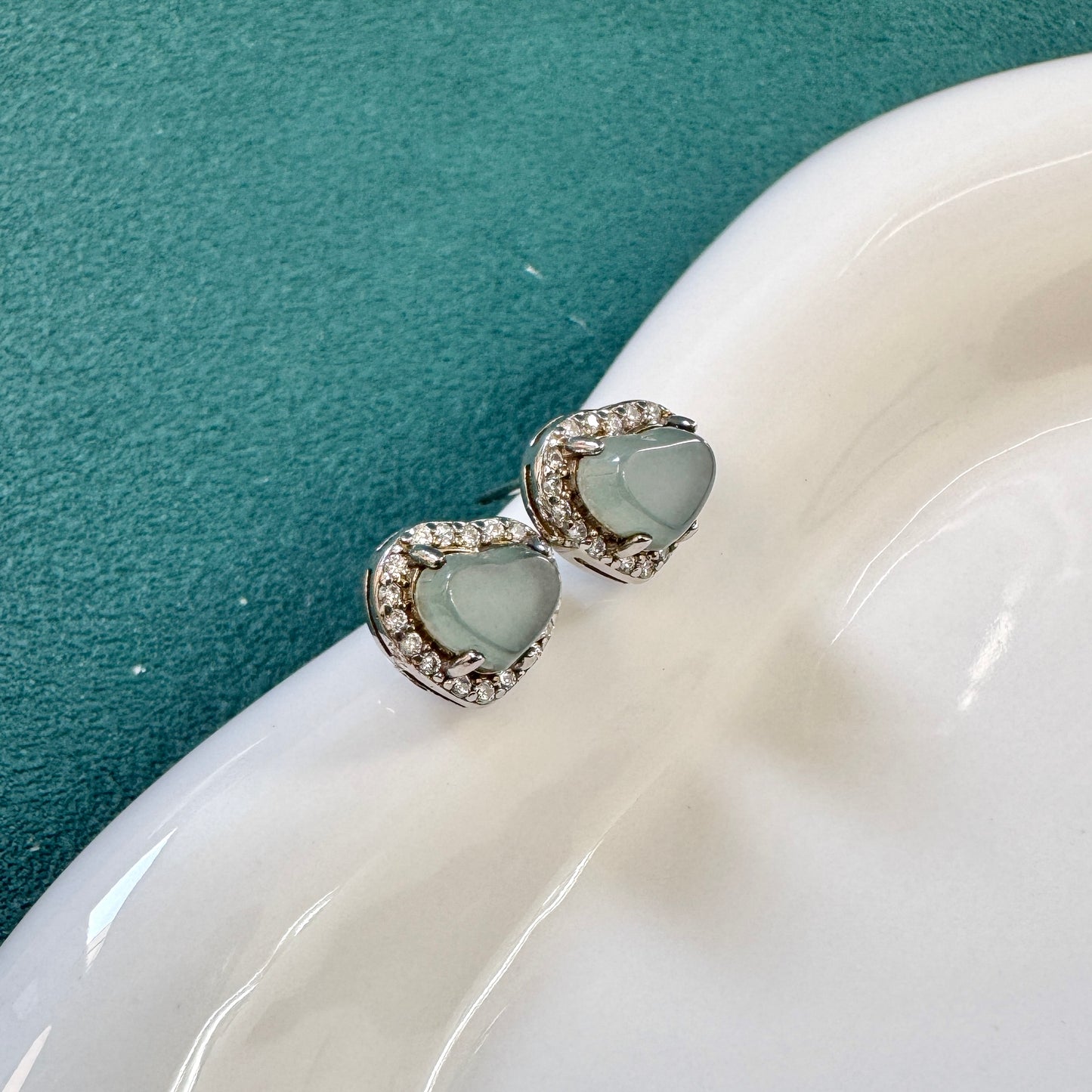 FOR HER | Heart Jadeite Earstuds