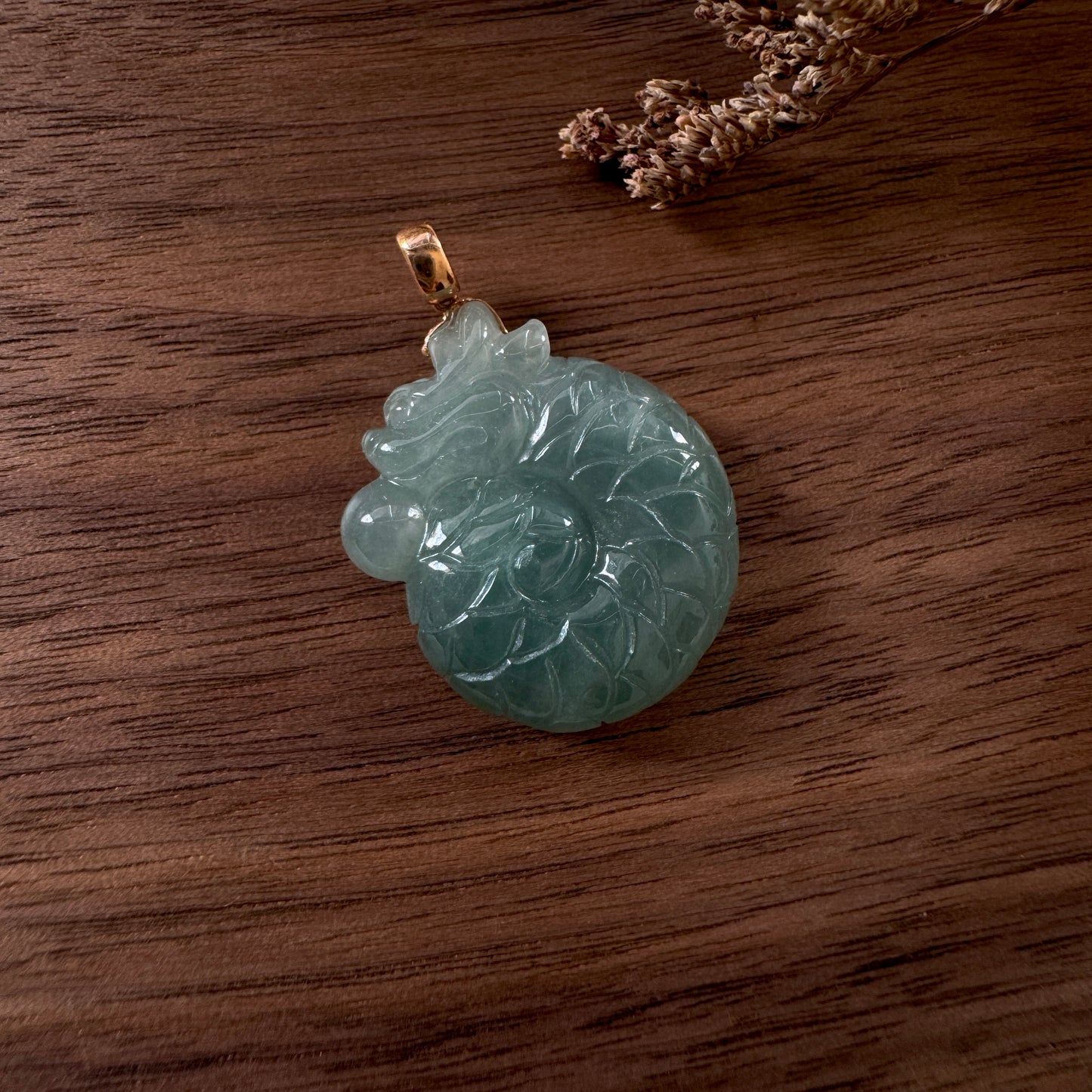 18k Gold Dragon Jadeite Pendant (teal)