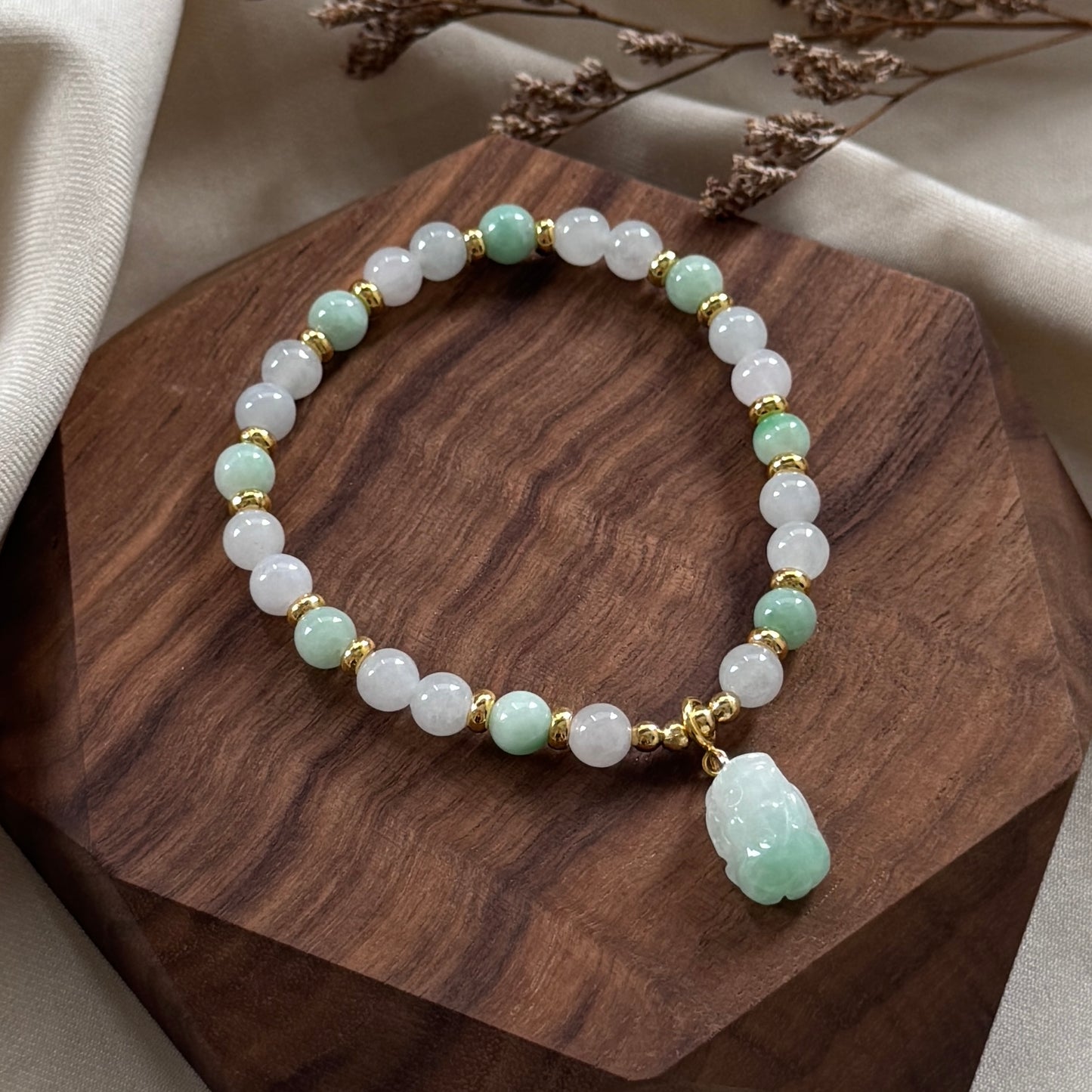 Jinlu Jadeite Pixiu Bracelet