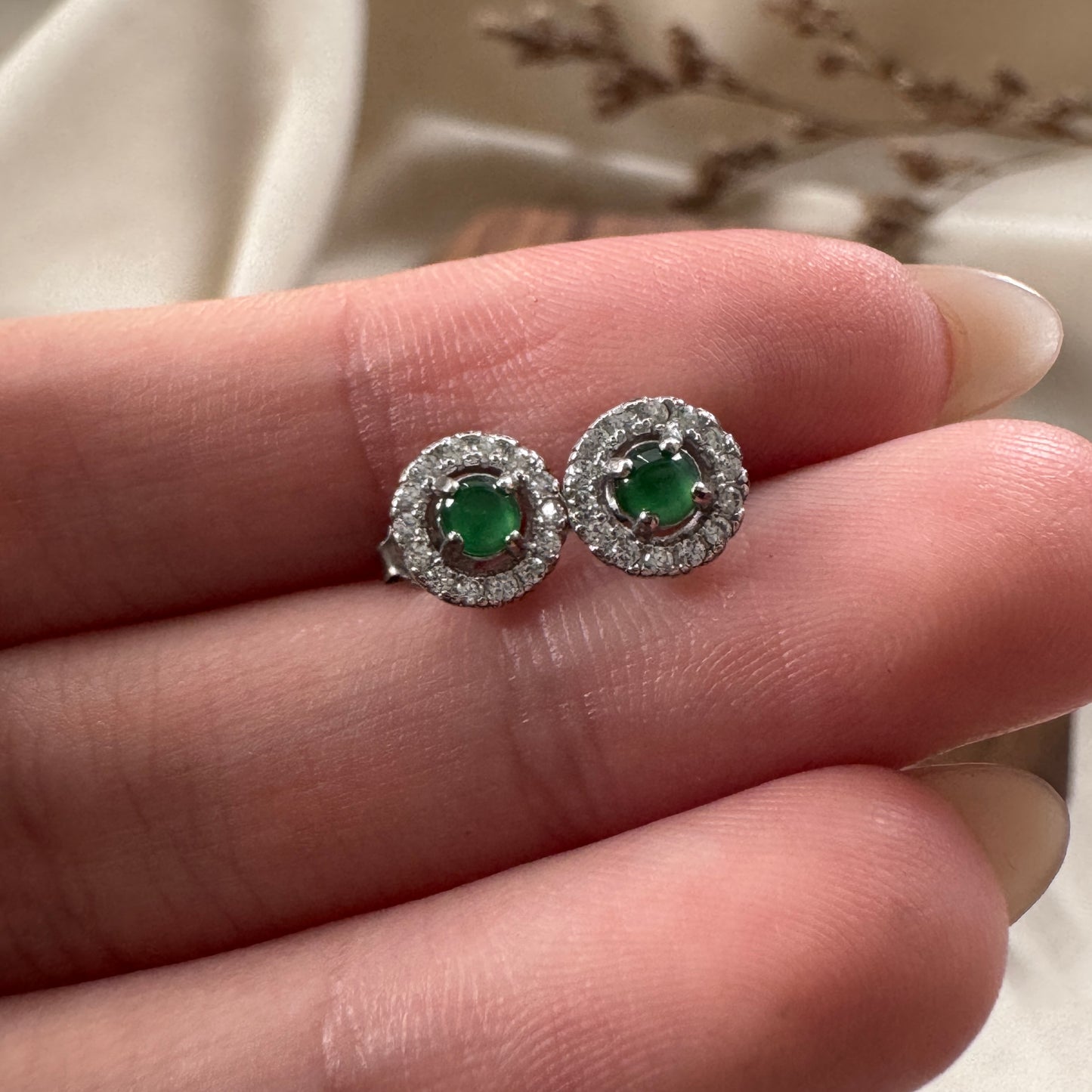 Halo Jadeite Earstuds