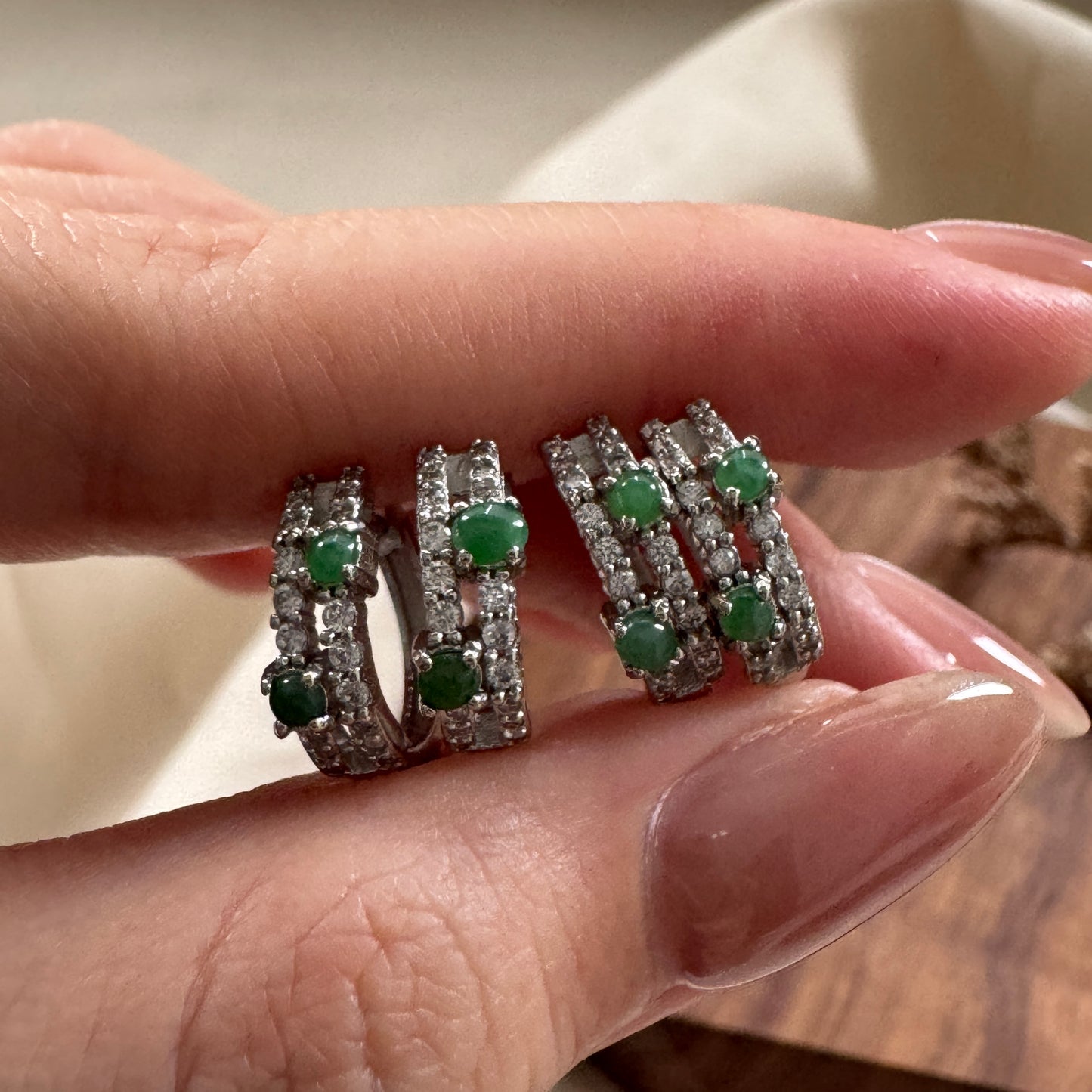 Shuangxi Jadeite Huggies