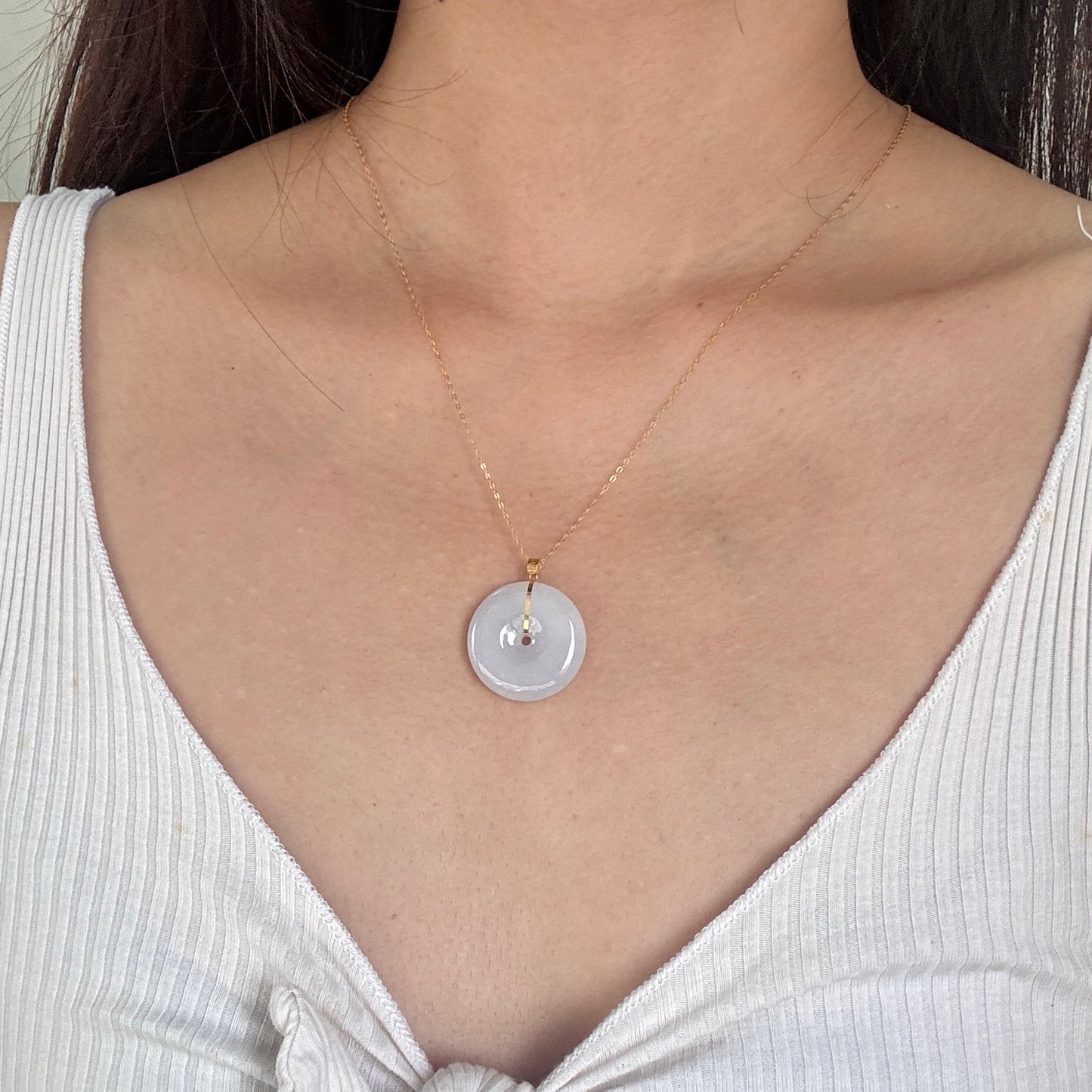 SUMMER | 18k Gold Lavender Jadeite Doughnut Pendant