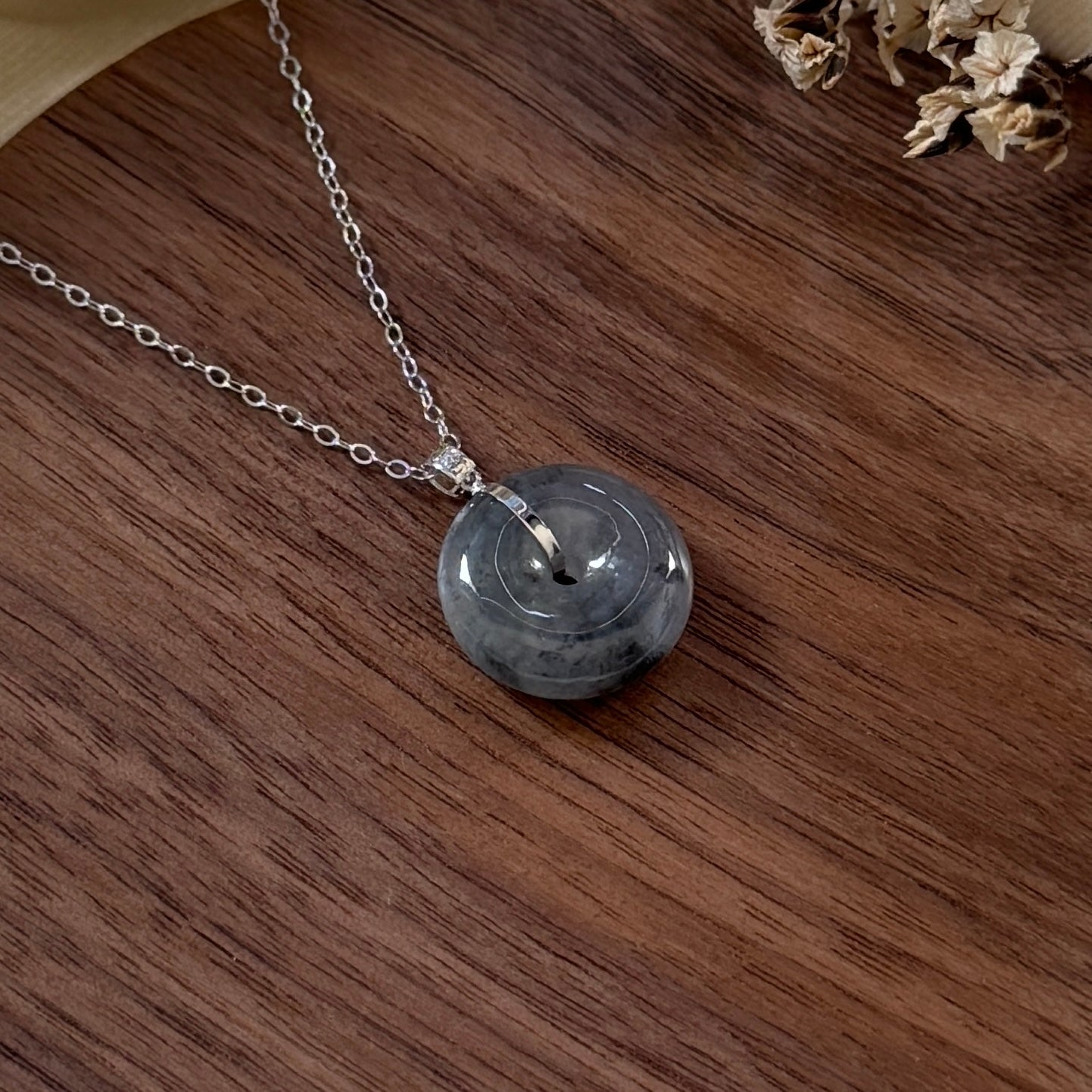 18k Wuji Doughnut Jadeite Pendant