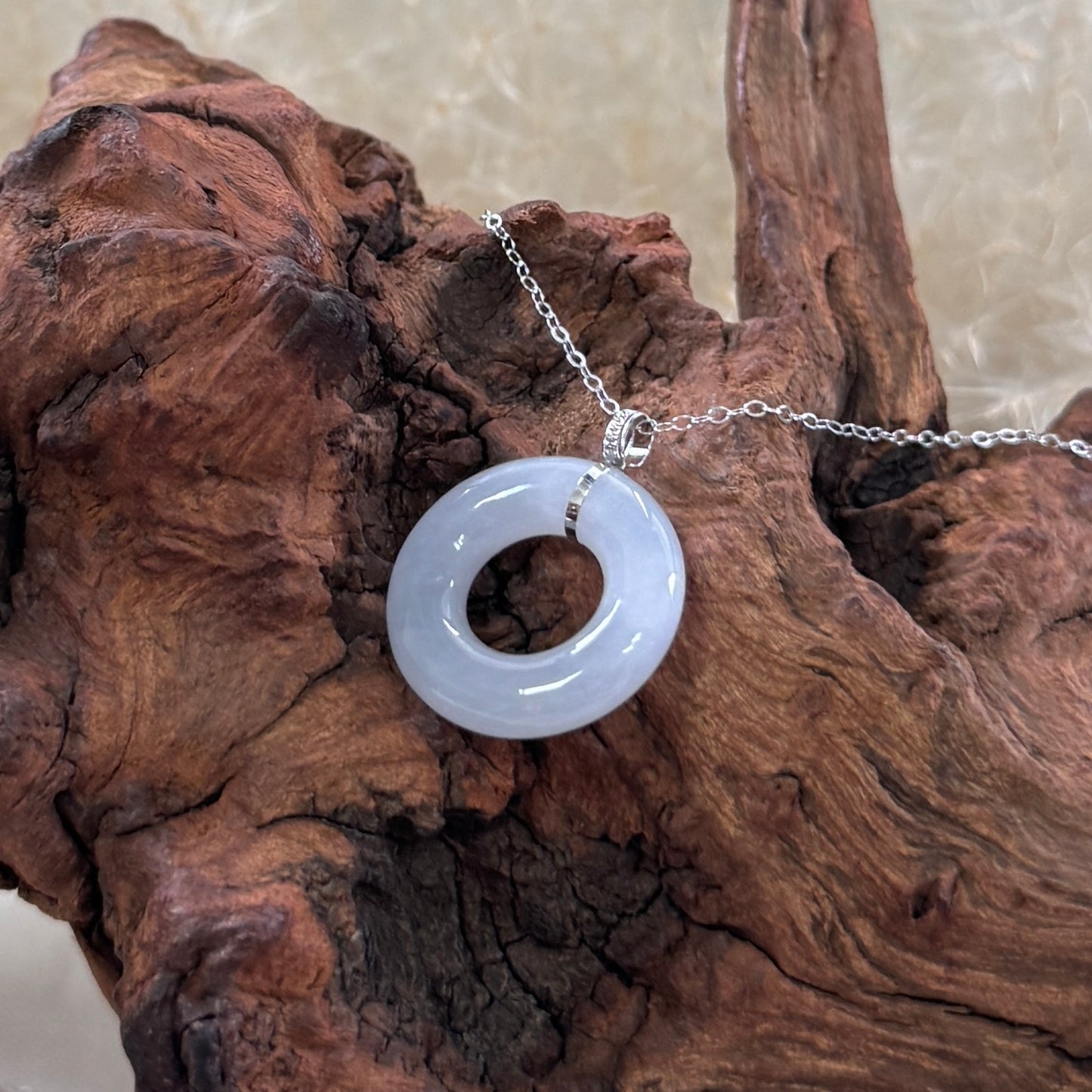 18k Lavender Bagel Jadeite Pendant