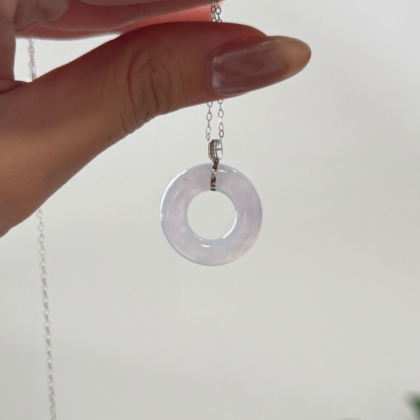 18k Lavender Bagel Jadeite Pendant