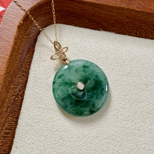 18k Chrysalis Jadeite Pendant