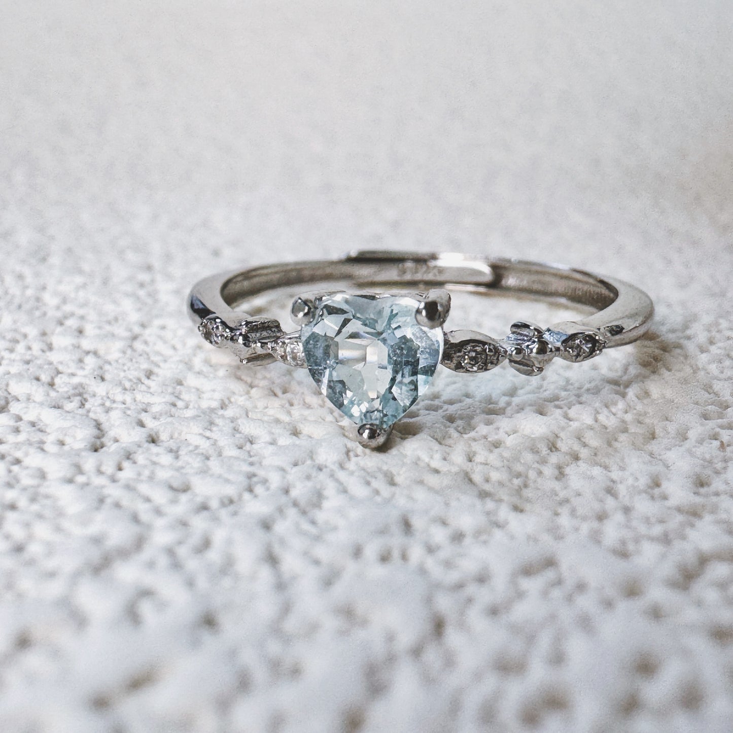 Elara Aquamarine Ring