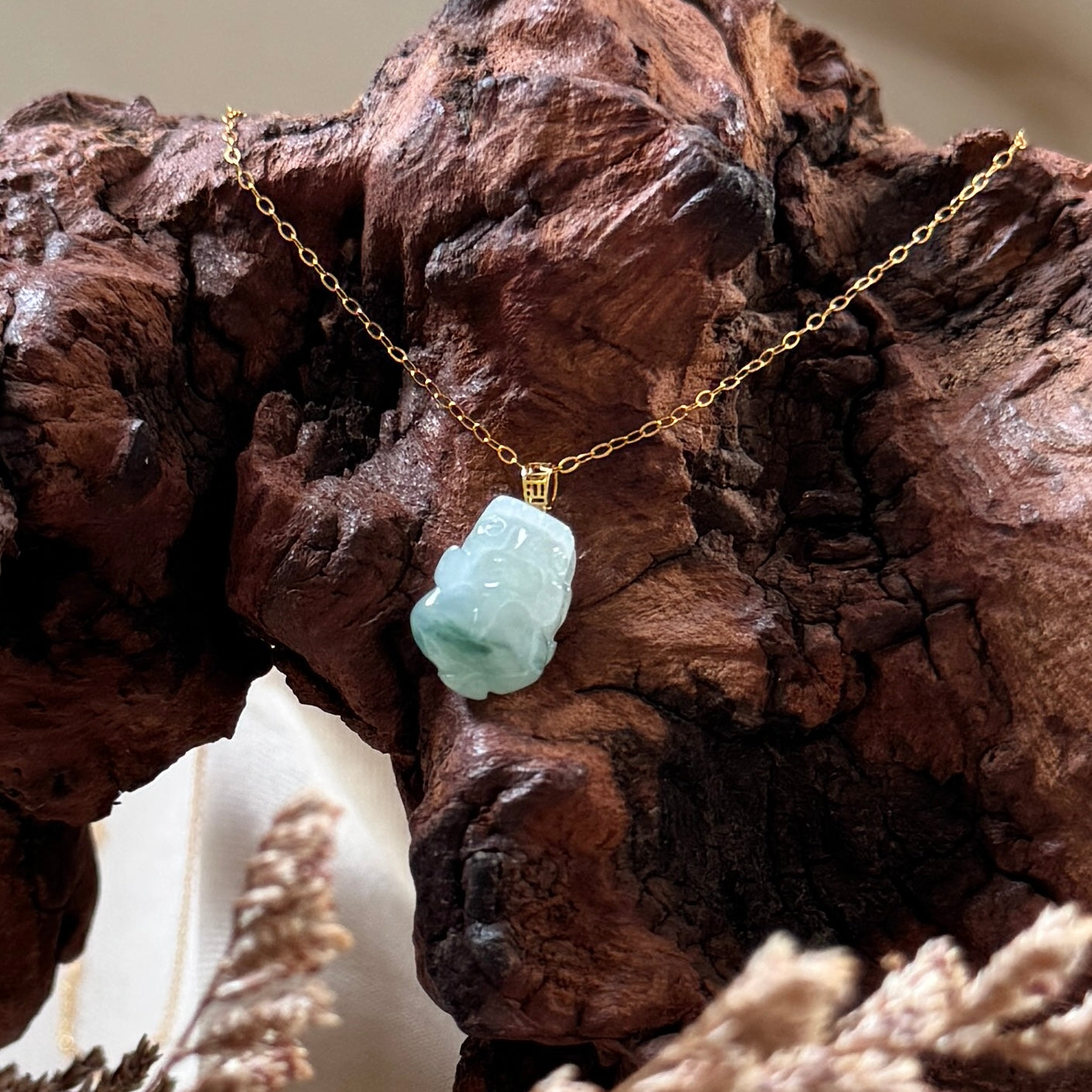 18k Gold Jadeite Pixiu Pendant