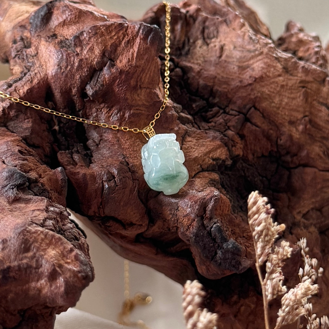 18k Gold Jadeite Pixiu Pendant