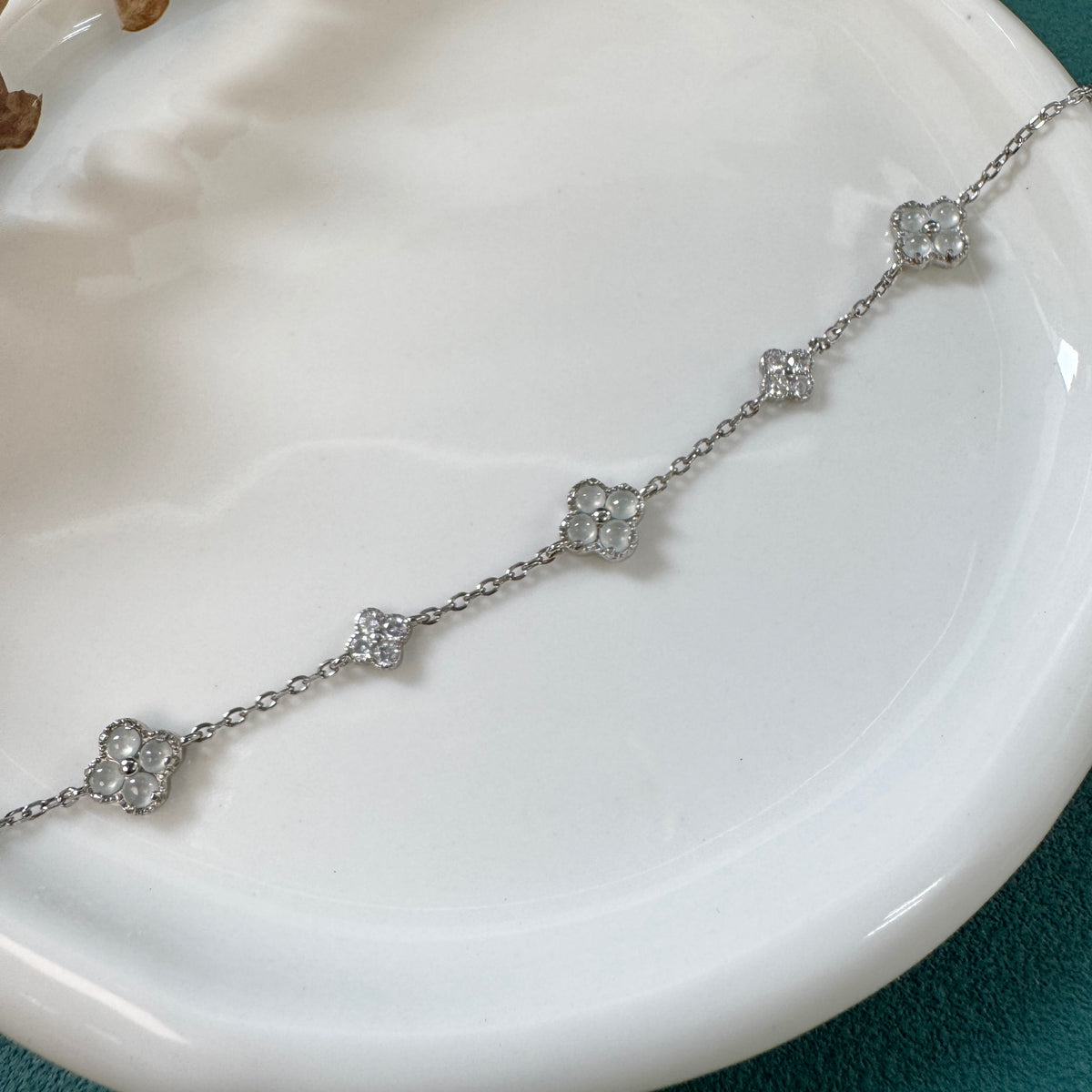 DEW | White Clover Jadeite Bracelet