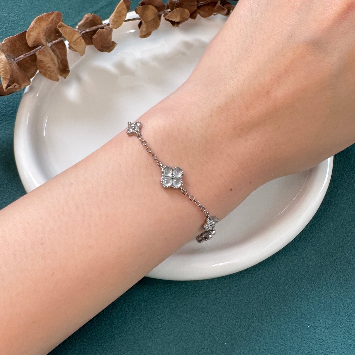 DEW | White Clover Jadeite Bracelet