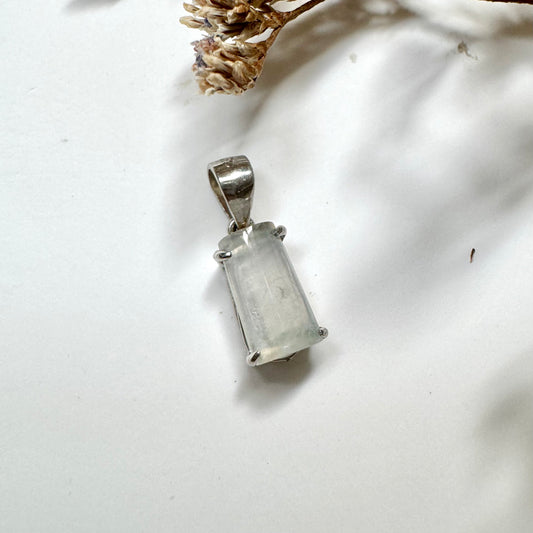 ICY OBLONG JADEITE NECKLACE