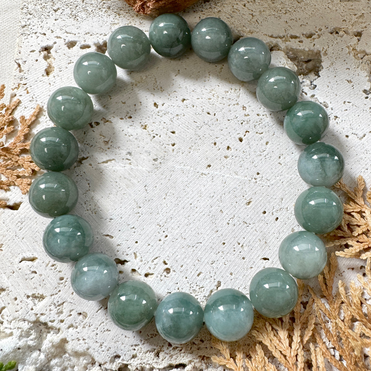 AUTUMN | Sage Green Jadeite Beaded Bracelet