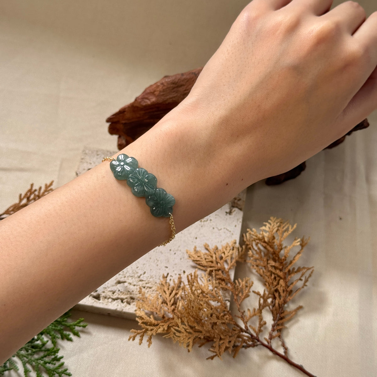 AUTUMN | Floral Jadeite Bracelet