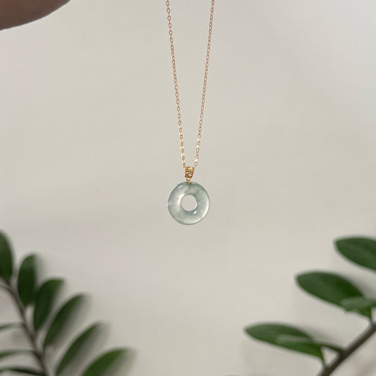 ĀN | 18k Gold Willow Jadeite Doughnut Pendant