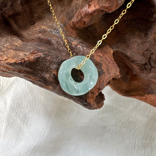 ĀN |  Twisty Jadeite Doughnut Necklace (Green)