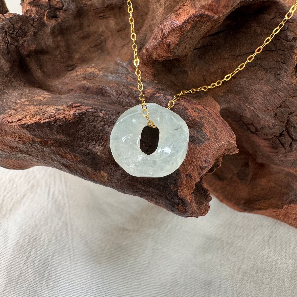 ĀN |  Twisty Jadeite Doughnut Necklace (Pale Green)