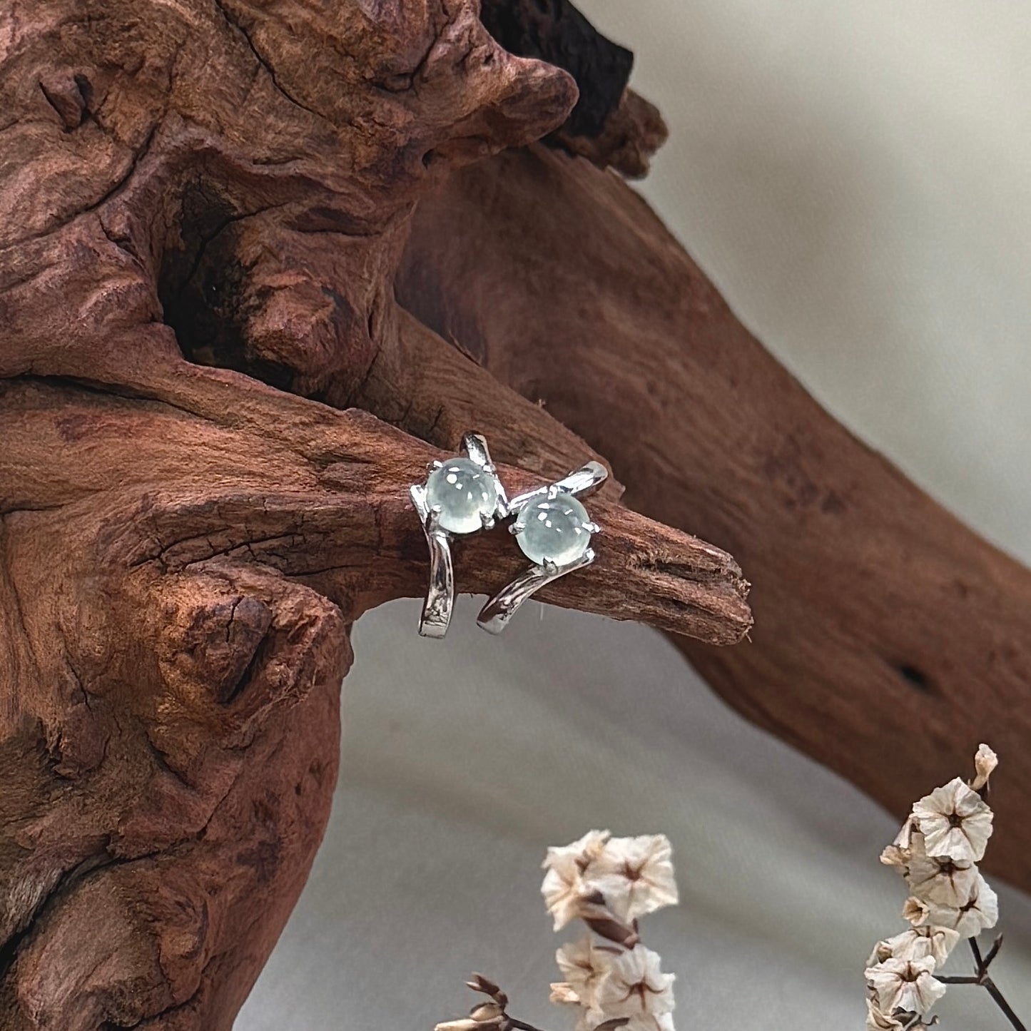 Twist Jadeite Huggies