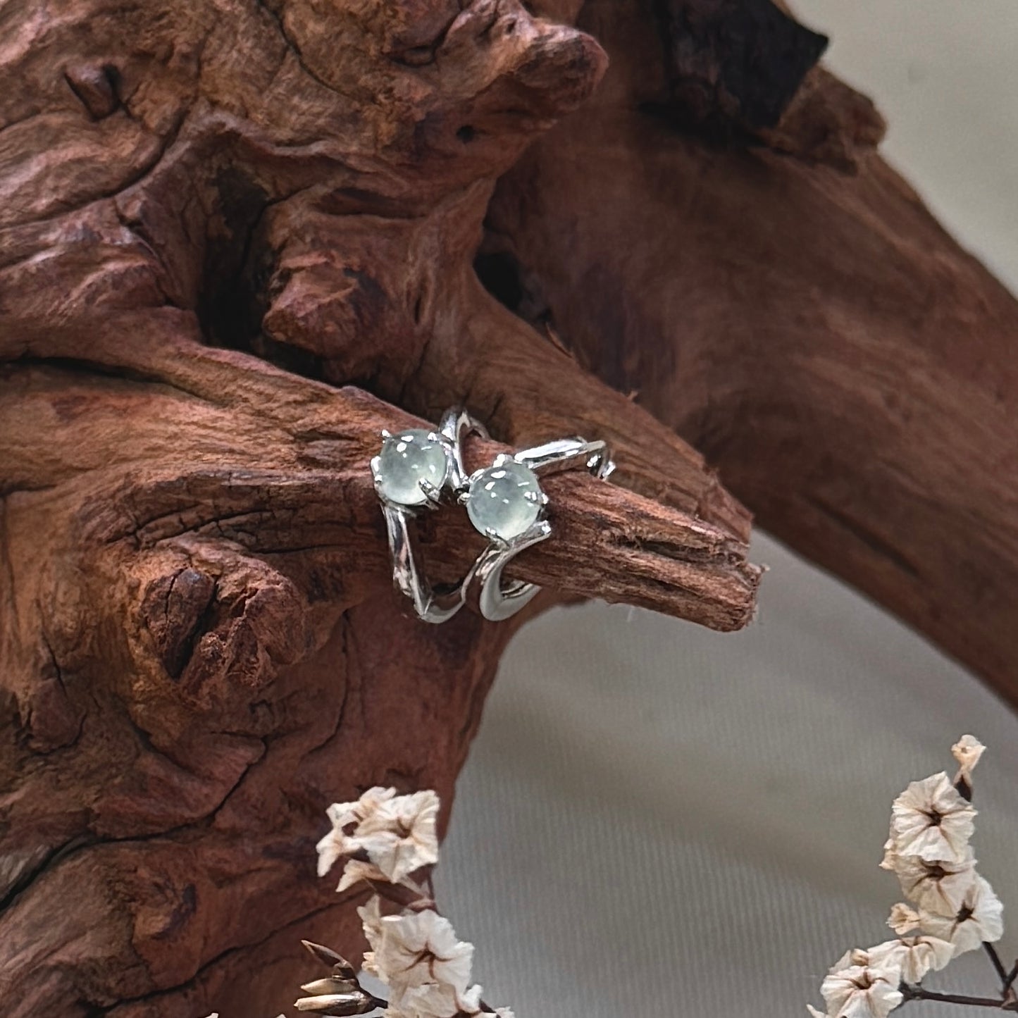 Twist Jadeite Huggies