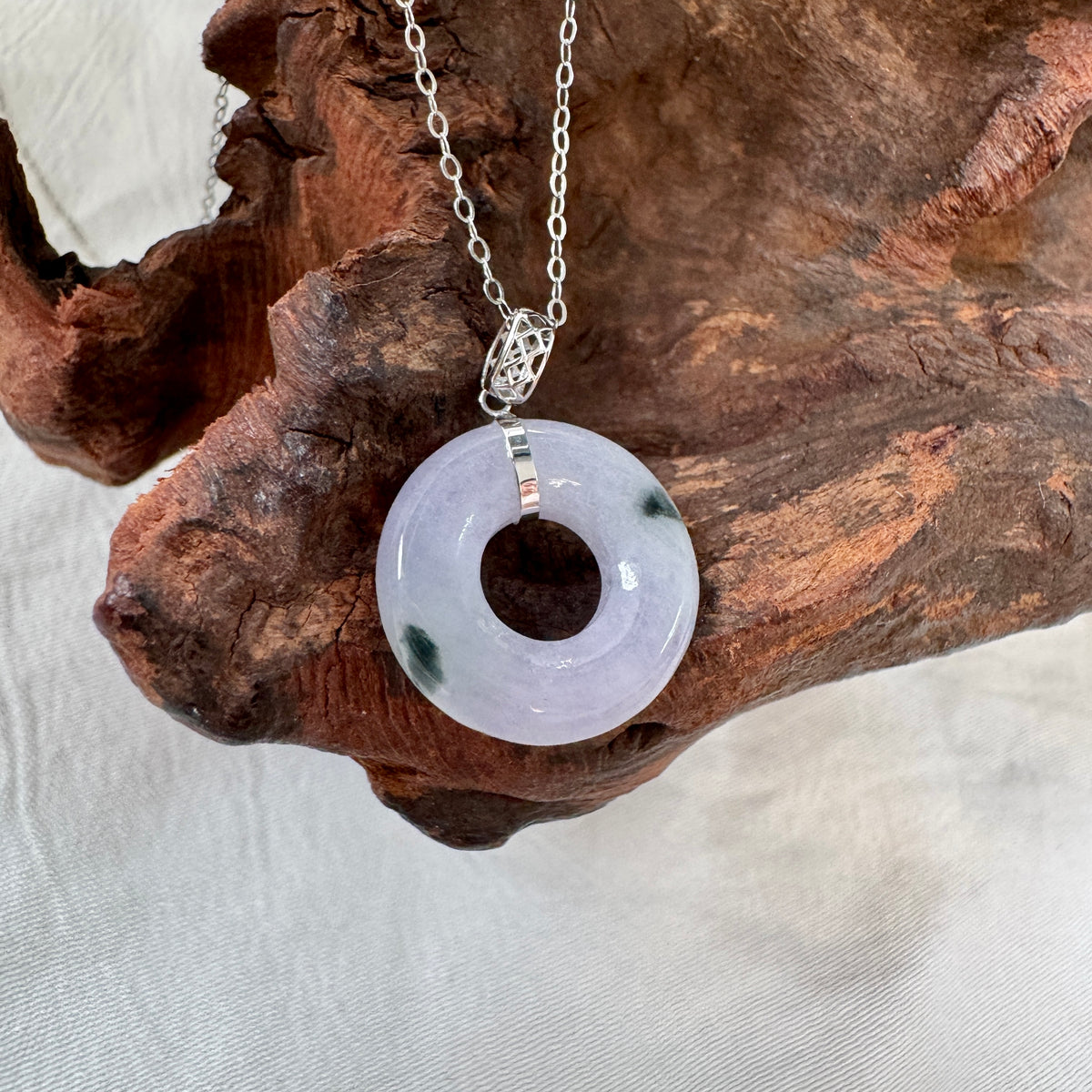 ĀN | 18k Gold Floral Jadeite Doughnut Pendant