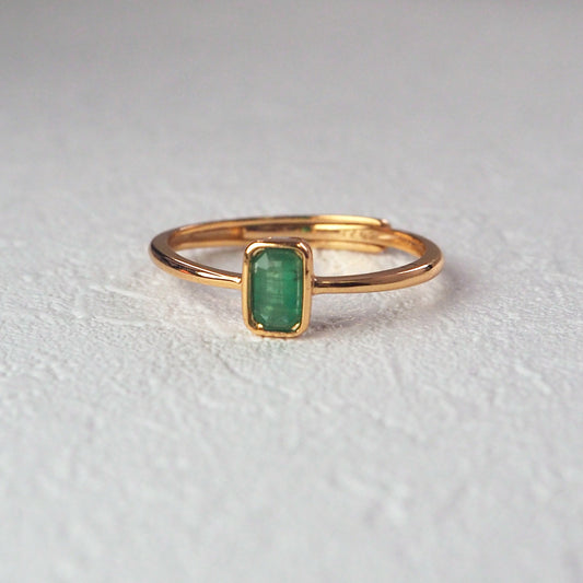 Bezel Emerald Ring