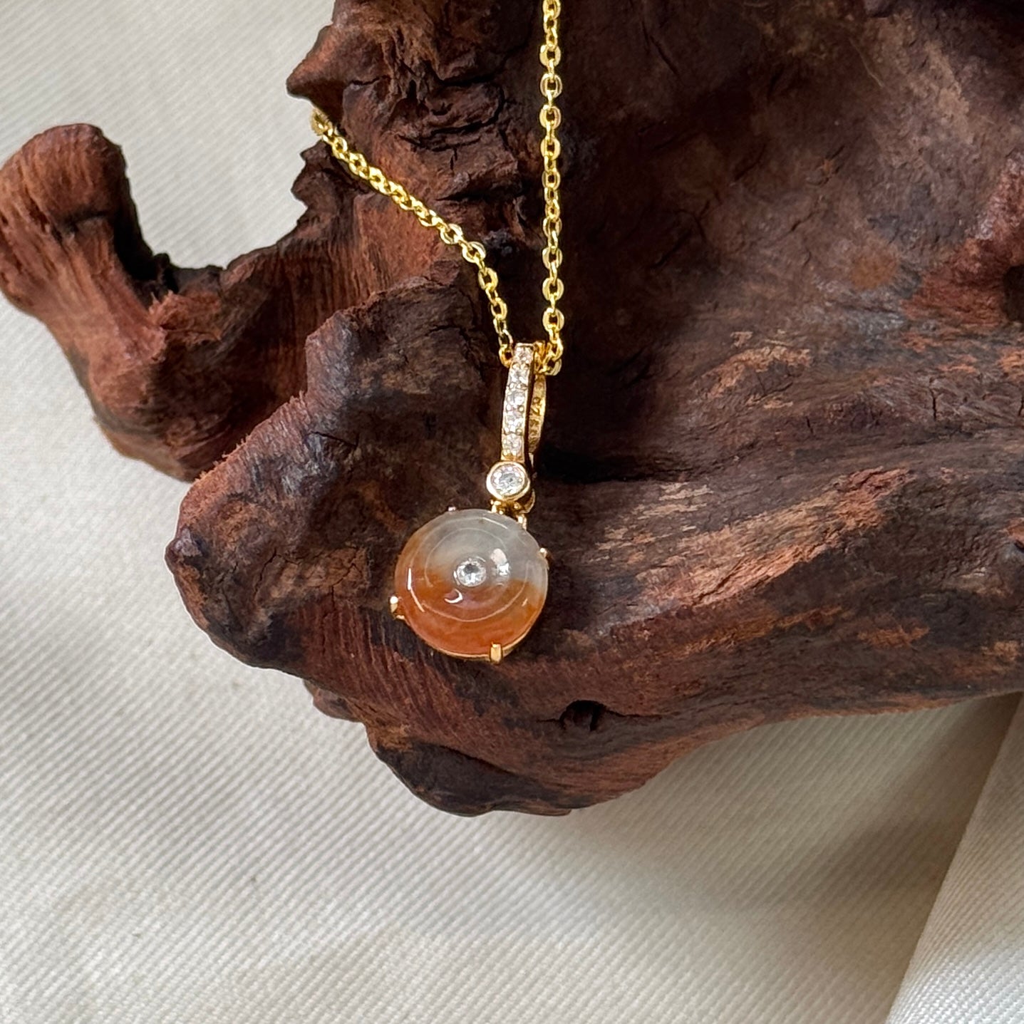 Ān Jadeite Necklace- Yin Yang