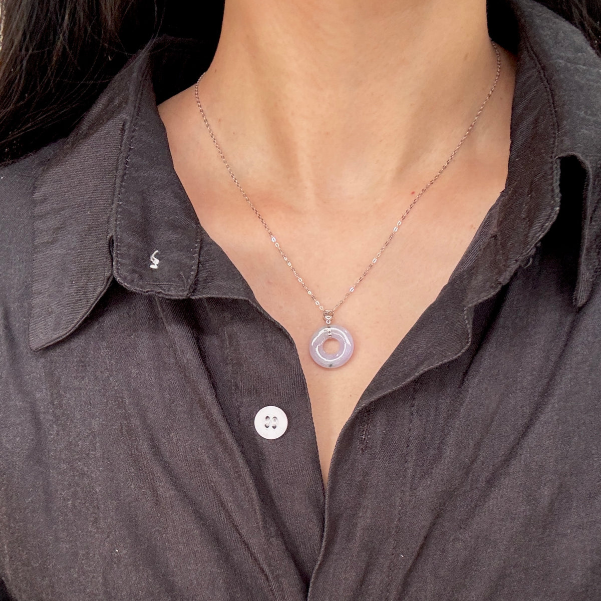 ĀN | 18k Gold Lilac Jadeite Doughnut Pendant