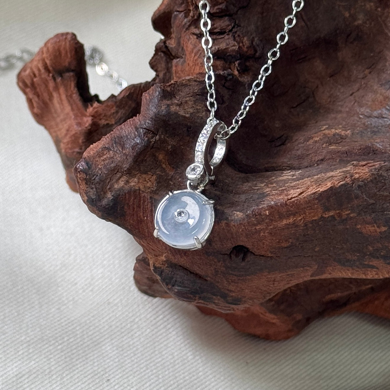 Ān Jadeite Necklace- Icy Purple