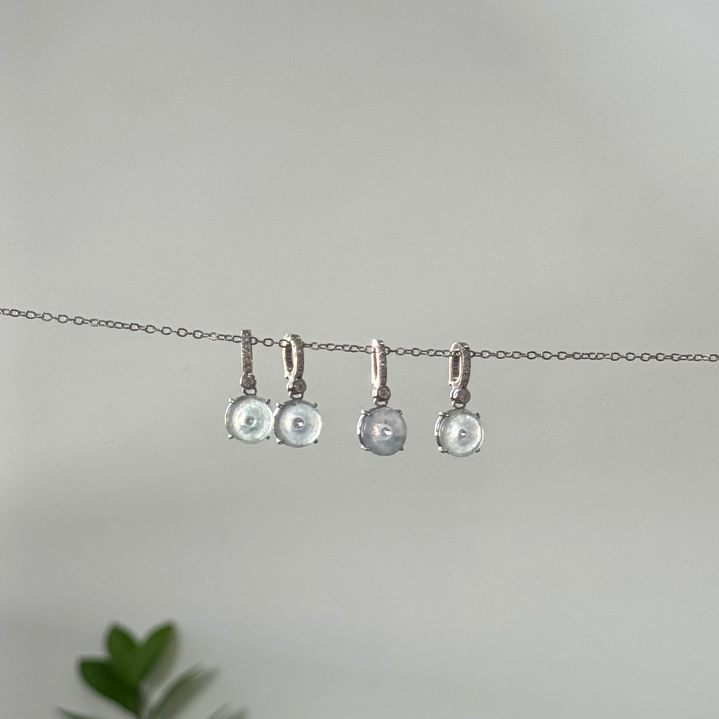 Ān Jadeite Necklace- Icy Green