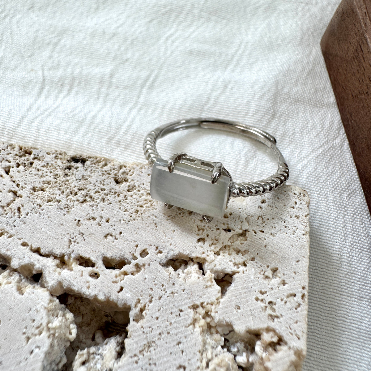 STAPLE | East-West Jadeite Ring (I)