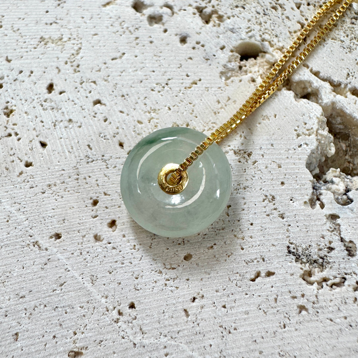 STAPLE | 18k Gold Piaohua Jadeite Doughnut Pendant (I)