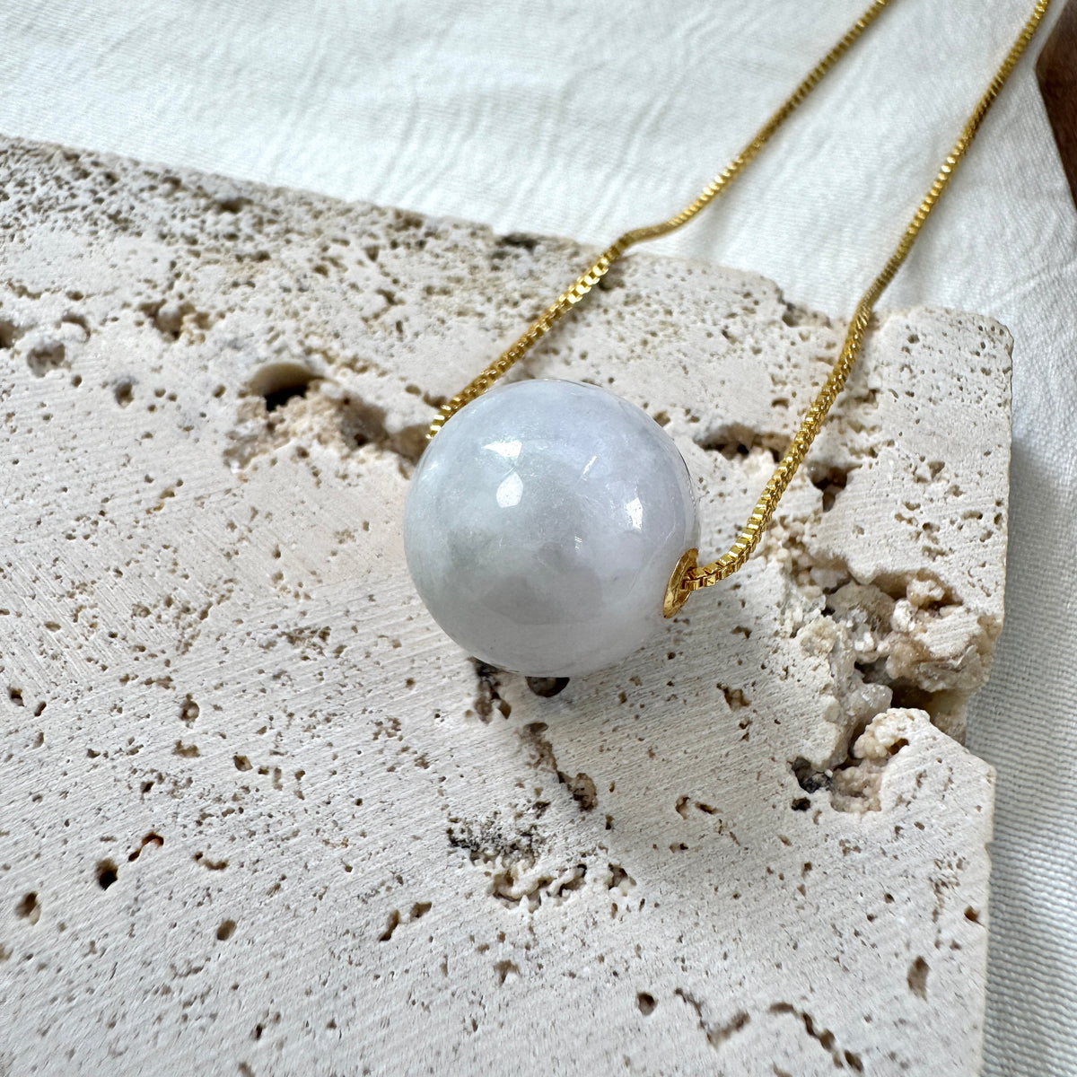 STAPLE | 18k Gold Lavender Jadeite Sphere Pendant