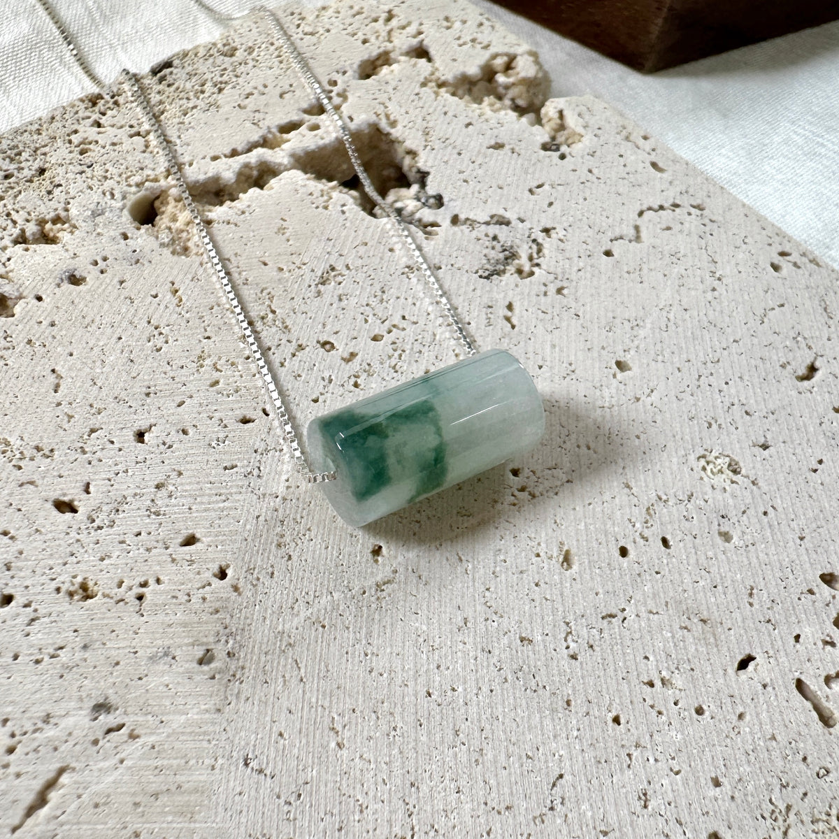 STAPLE | Piaohua Barrel Jadeite Necklace